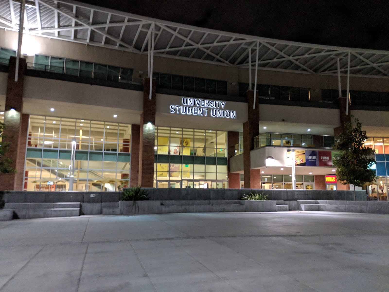 California State University, Los Angeles - Building