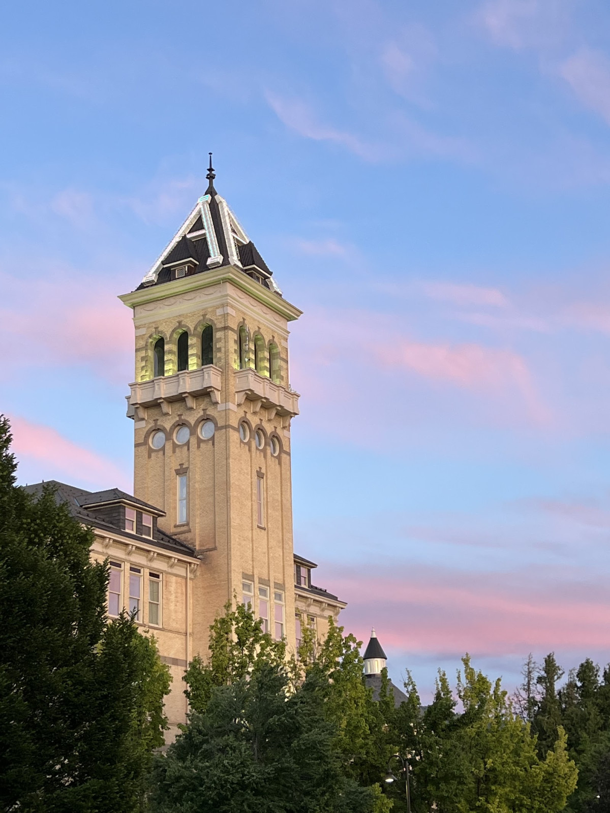 Utah State University - Campus