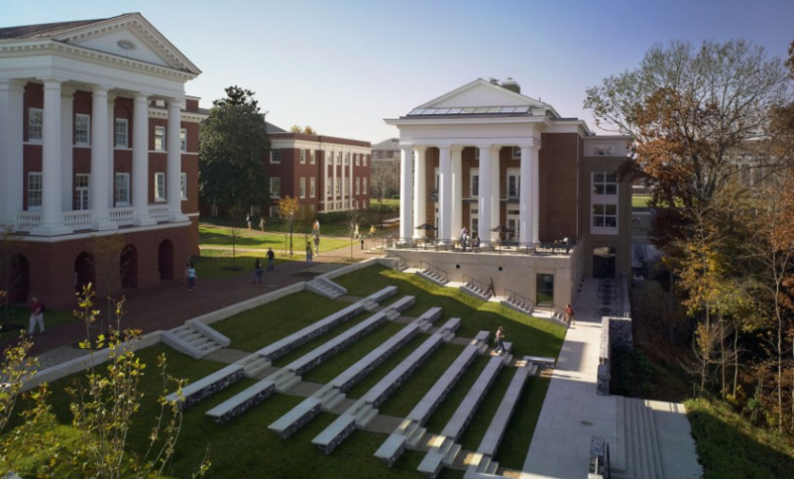 Washington and Lee University - Building