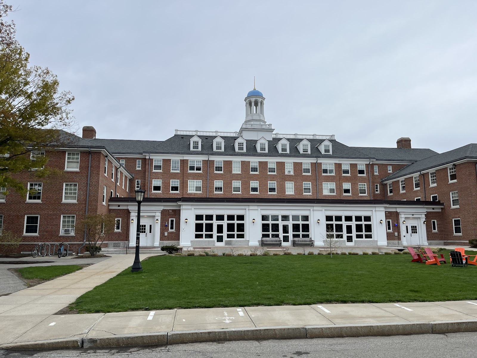 Tufts University - Building