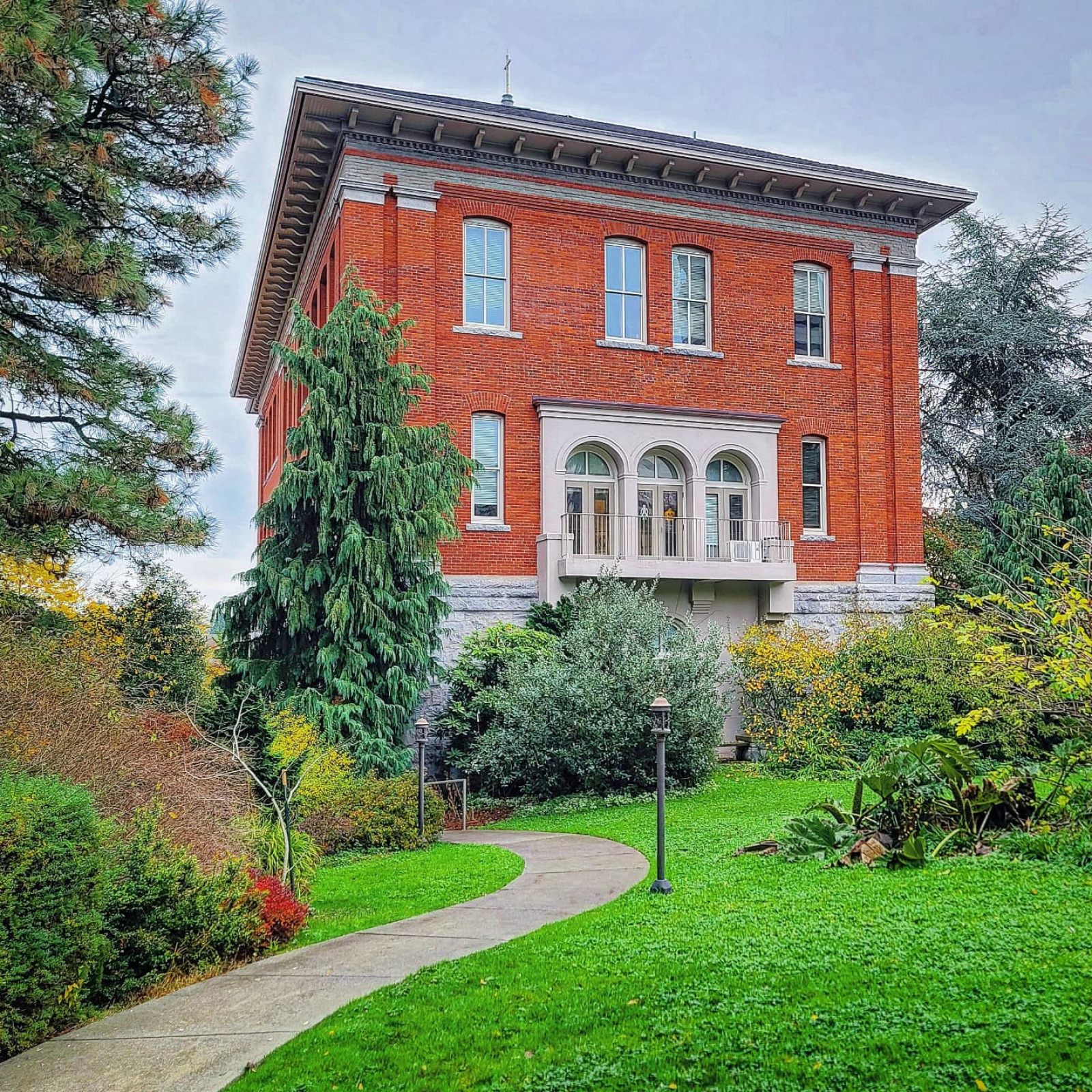 Seattle University - Building