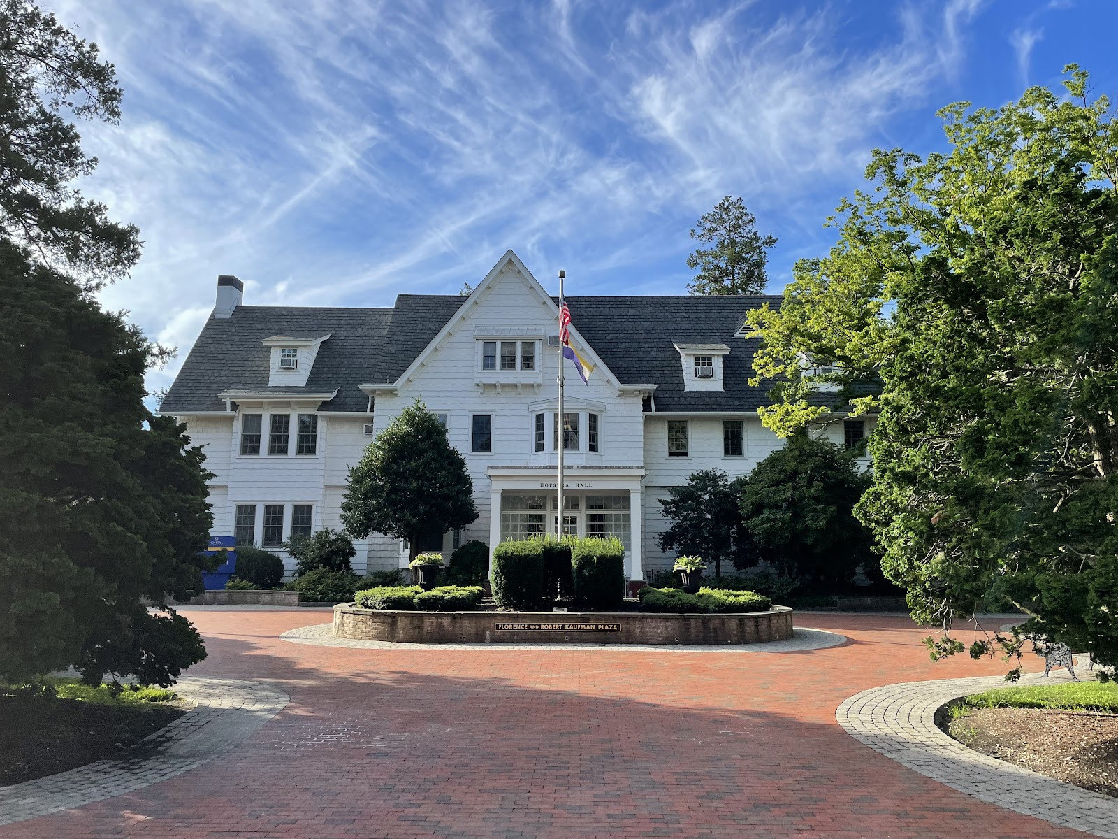 Hofstra University - Campus