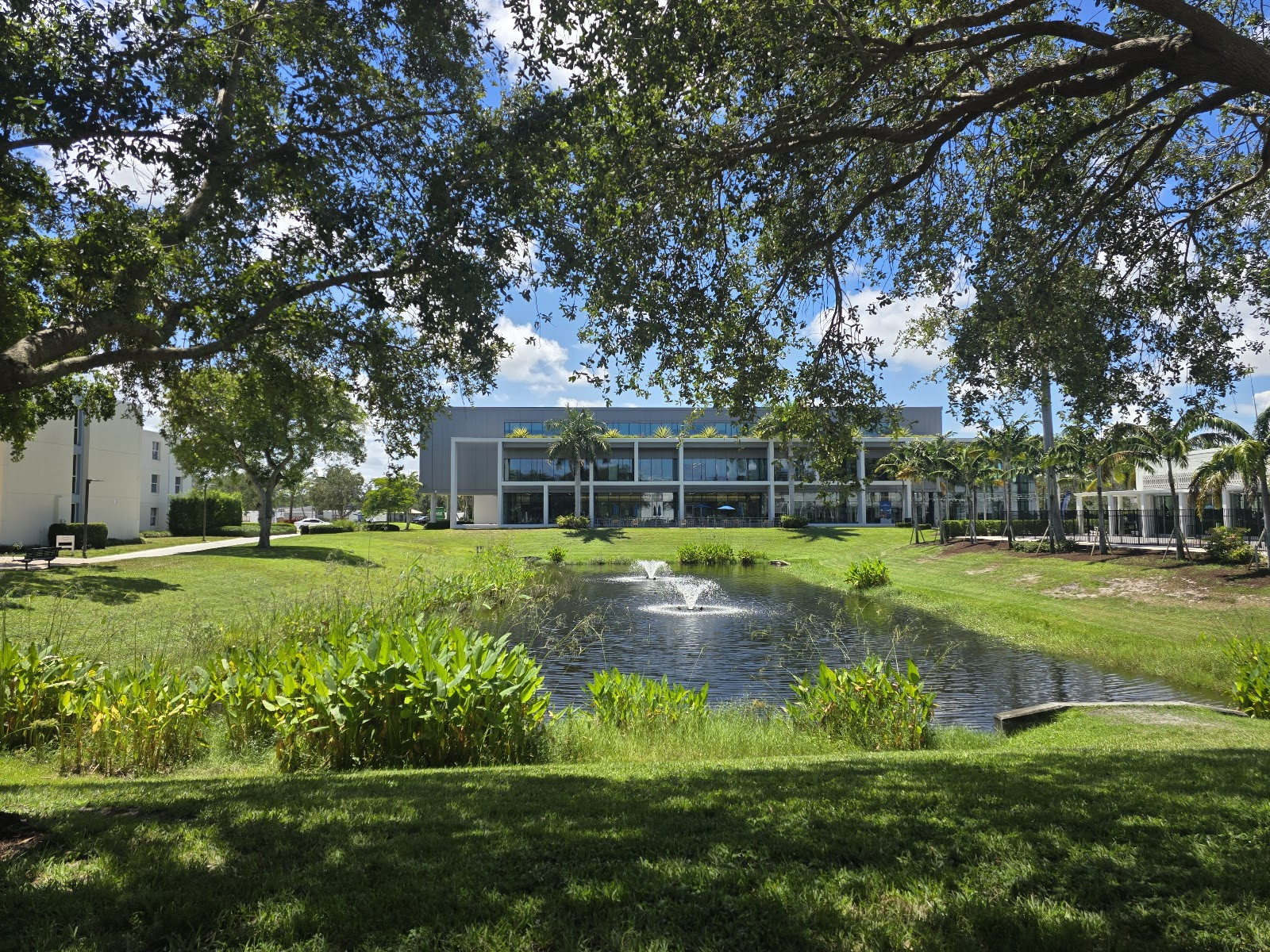 Lynn University - Building