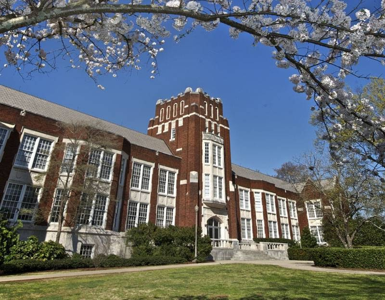 Jacksonville State University - Building