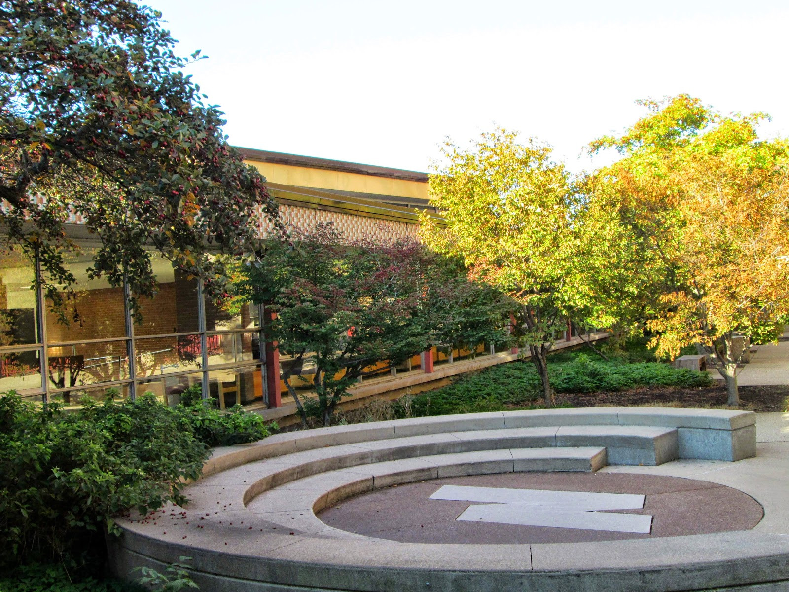 Northeastern Illinois University - Building
